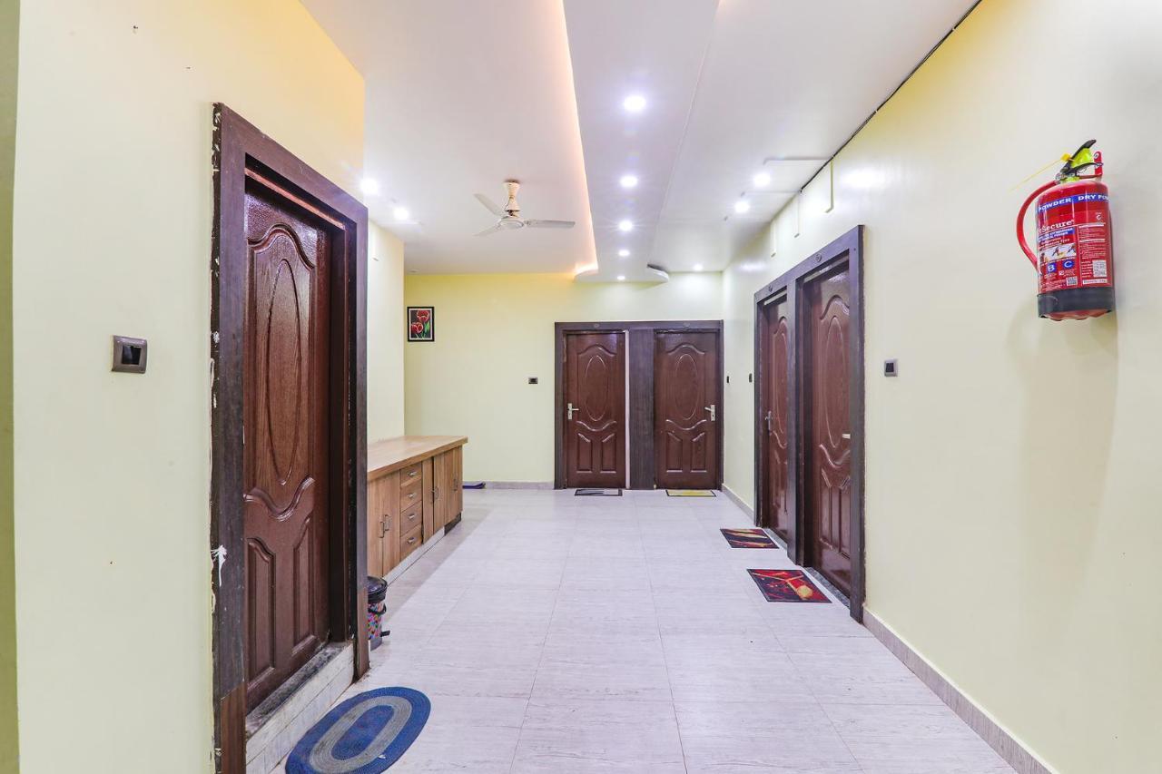 Fabhotel Astor Gaya Luaran gambar