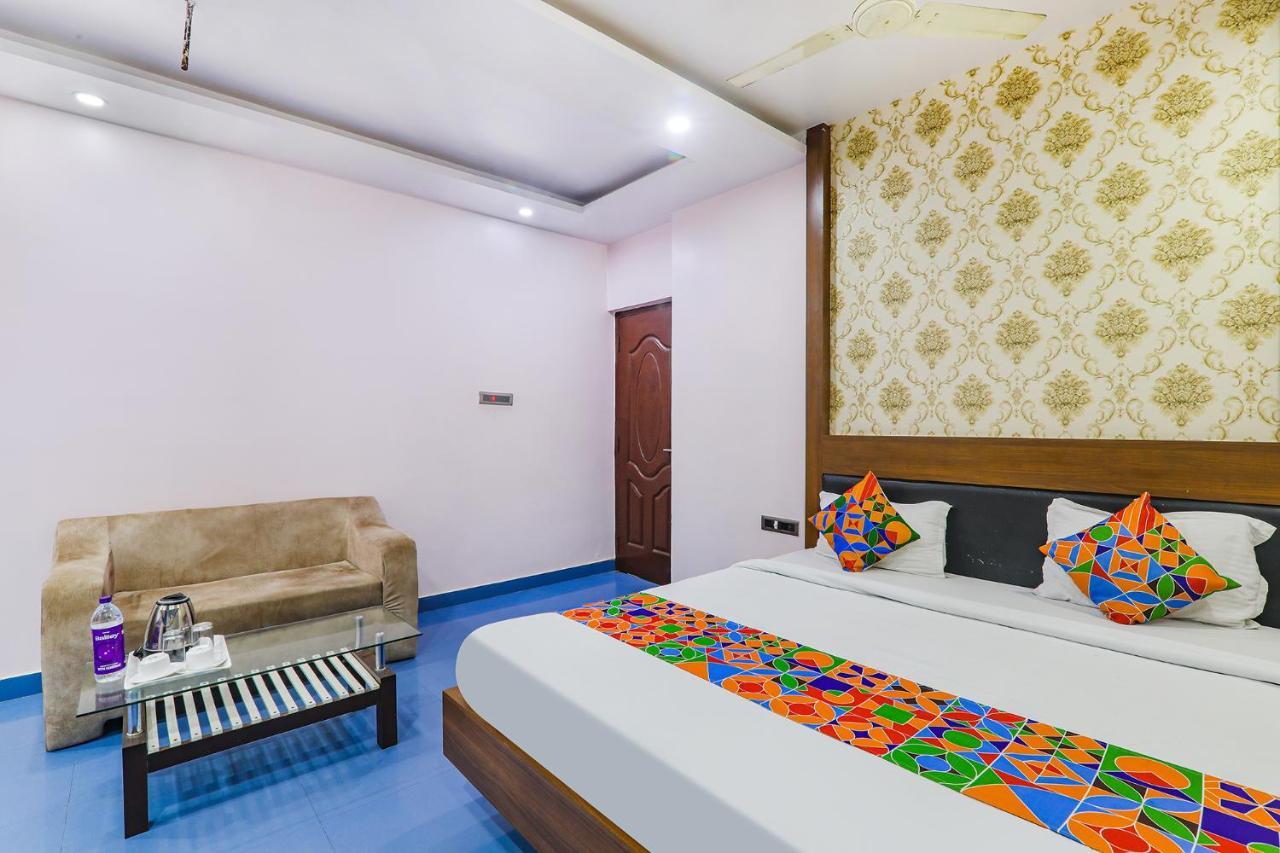 Fabhotel Astor Gaya Luaran gambar