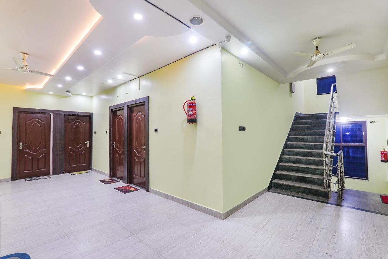 Fabhotel Astor Gaya Luaran gambar