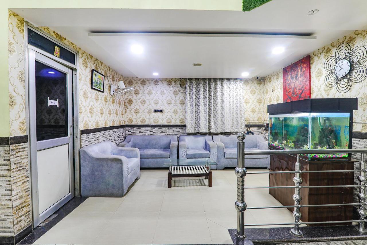 Fabhotel Astor Gaya Luaran gambar