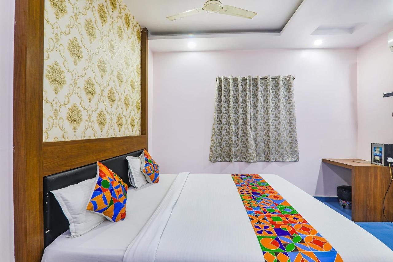 Fabhotel Astor Gaya Luaran gambar